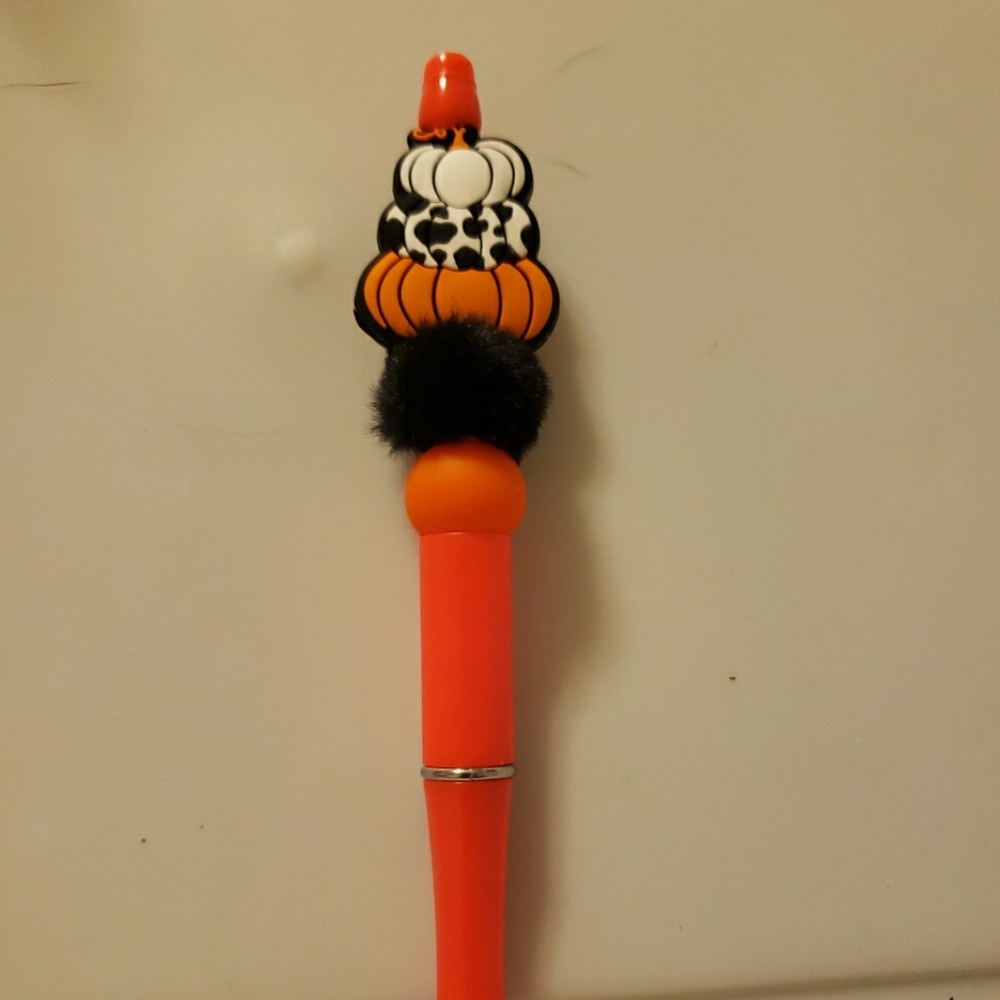 New Handmade Halloween Stacked Pumpkins Focal Bead  Beaded Pen